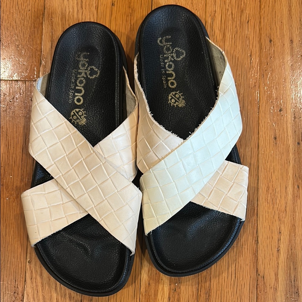 Yokono Sandals. Leather.Size 8. Cream Color.